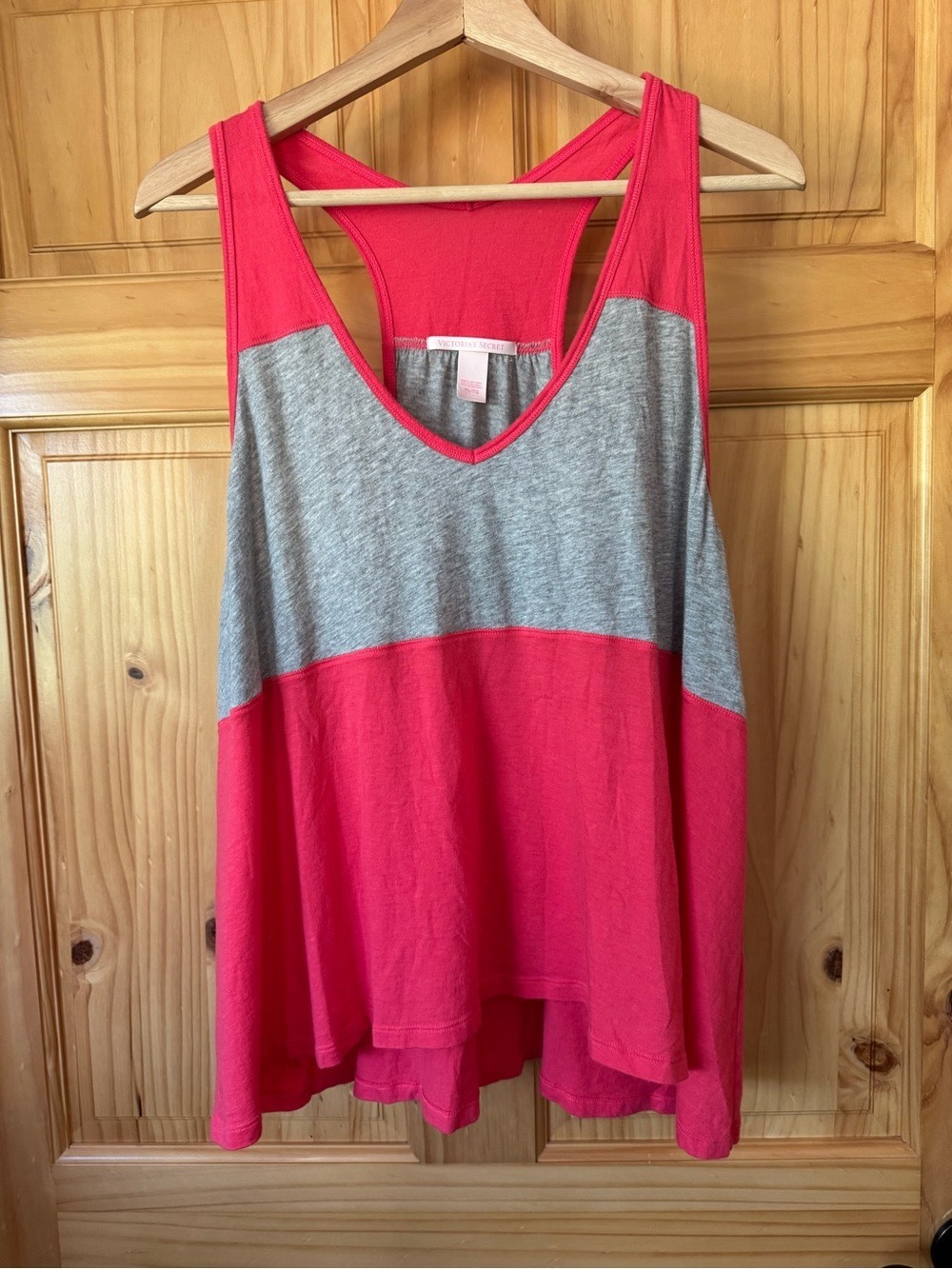 Victoria’s Secret flowy racer back colorblock tank top size XL